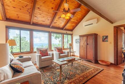 Three Ridges View Cabin - Wintergreen Resort, Virginia