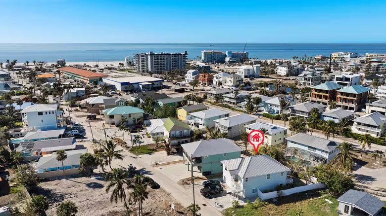 Sea La Vie - Fort Myers Beach, Florida