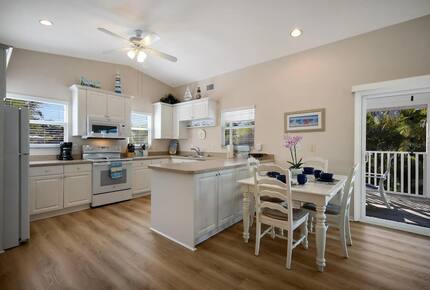 Tranquil Elegance on Anna Maria Island’s North End - Anna Maria, Florida