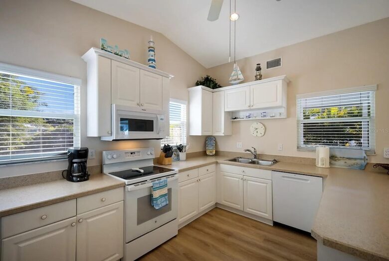 Tranquil Elegance on Anna Maria Island’s North End - Anna Maria, Florida