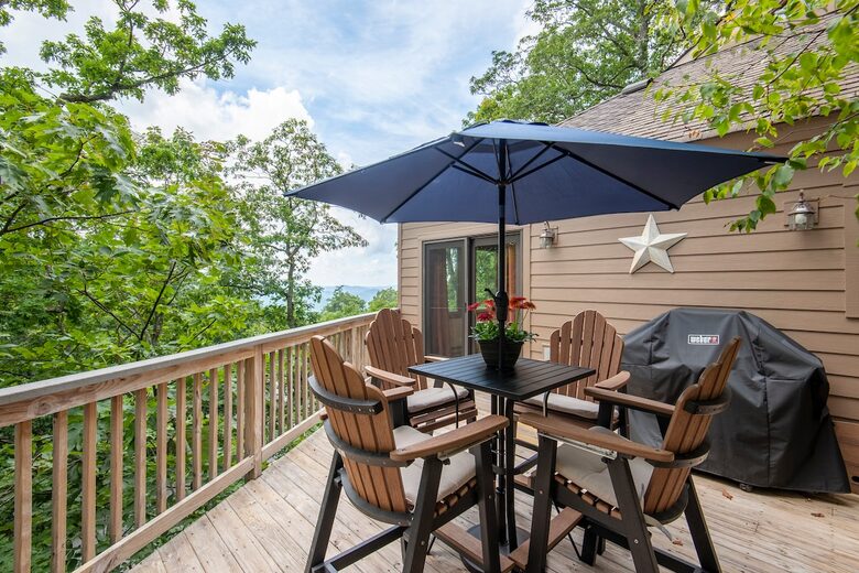 Three Ridges View Cabin - Wintergreen Resort, Virginia