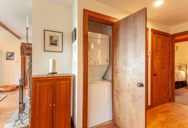 Three Ridges View Cabin - Wintergreen Resort, Virginia