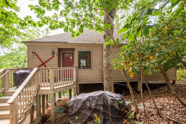 Three Ridges View Cabin - Wintergreen Resort, Virginia