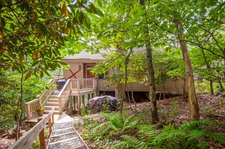 Three Ridges View Cabin - Wintergreen Resort, Virginia