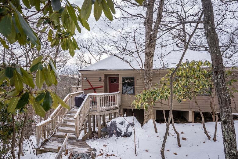 Three Ridges View Cabin - Wintergreen Resort, Virginia