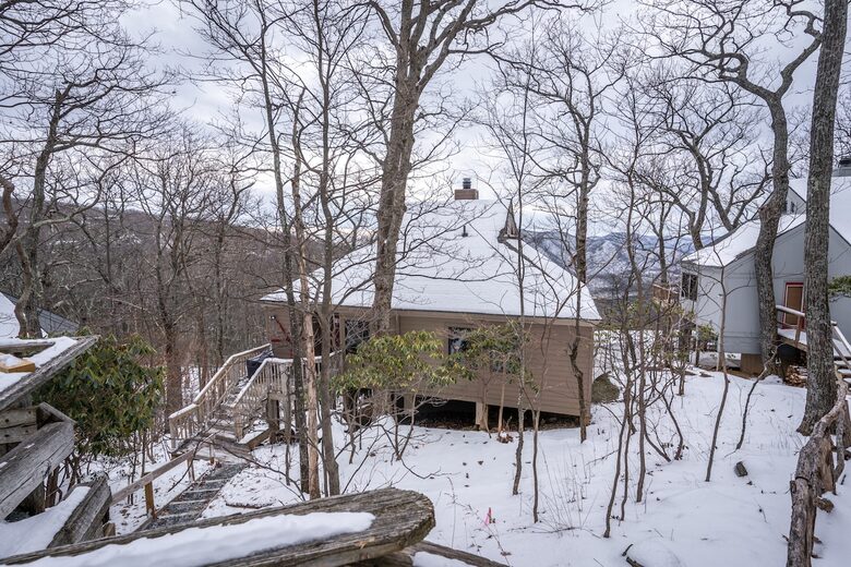 Three Ridges View Cabin - Wintergreen Resort, Virginia