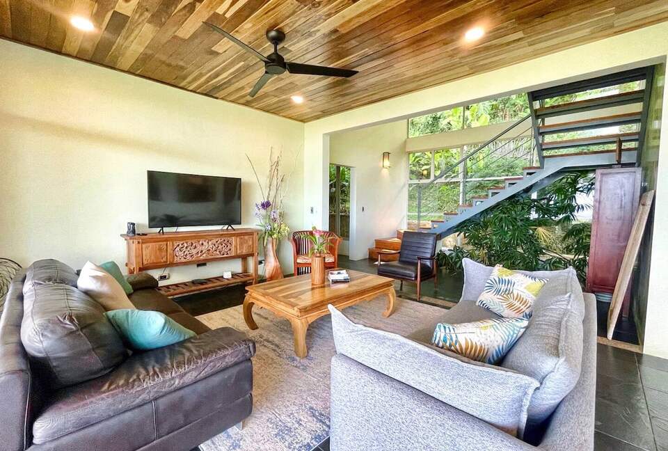 Jungle Elegance with Sweeping Ocean Views - Lagunas, Costa Rica