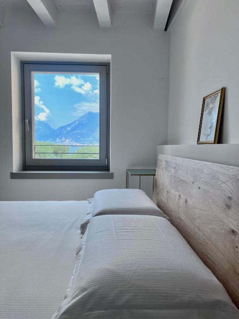 Tranquil Retreat with Panoramic Lake Views I - Brenzone sul Garda, Italy