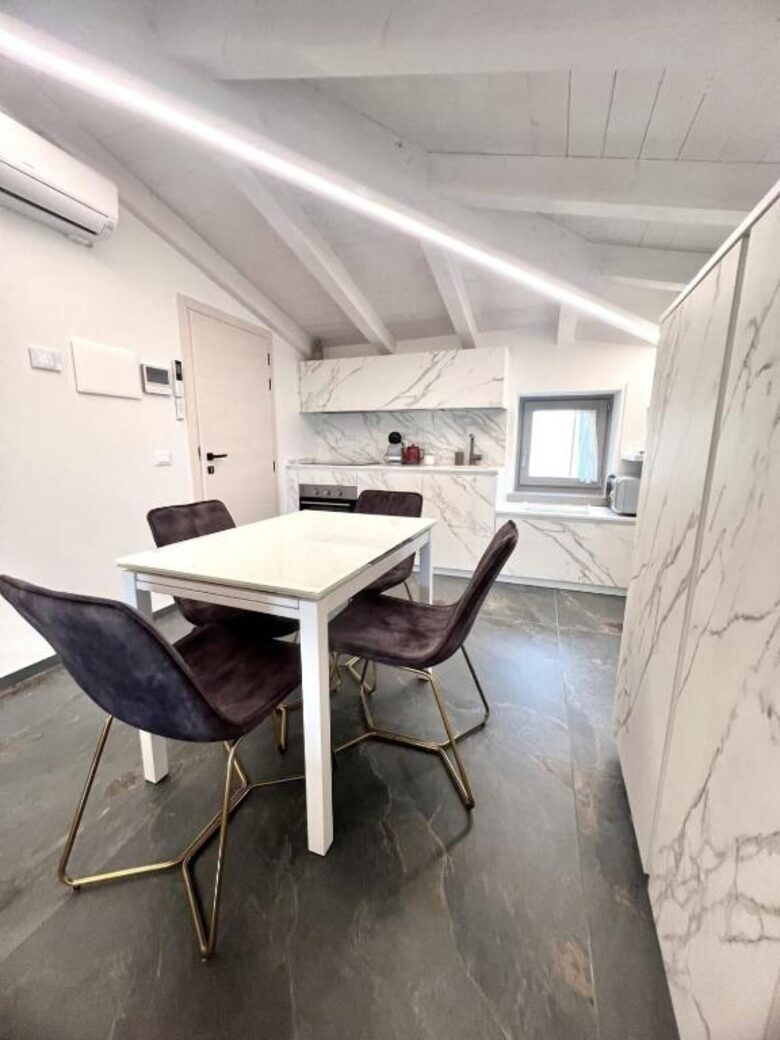 Tranquil Retreat with Panoramic Lake Views II - Brenzone sul Garda, Italy