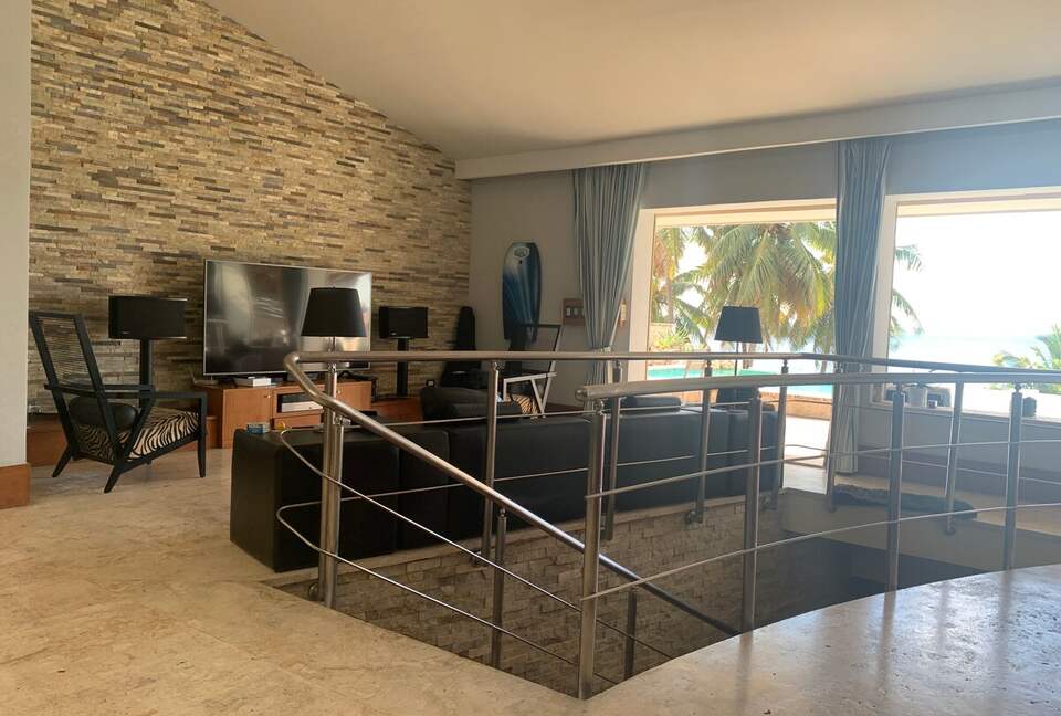 House in the city with an oceanfront swimming pool - Santo Domingo Este, Dominican Republic