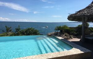 House in the city with an oceanfront swimming pool - Santo Domingo Este, Dominican Republic