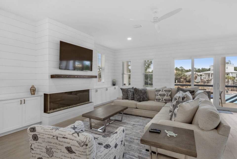 Upscale Beachside Living with Resort-Style Amenities - Santa Rosa Beach, Florida