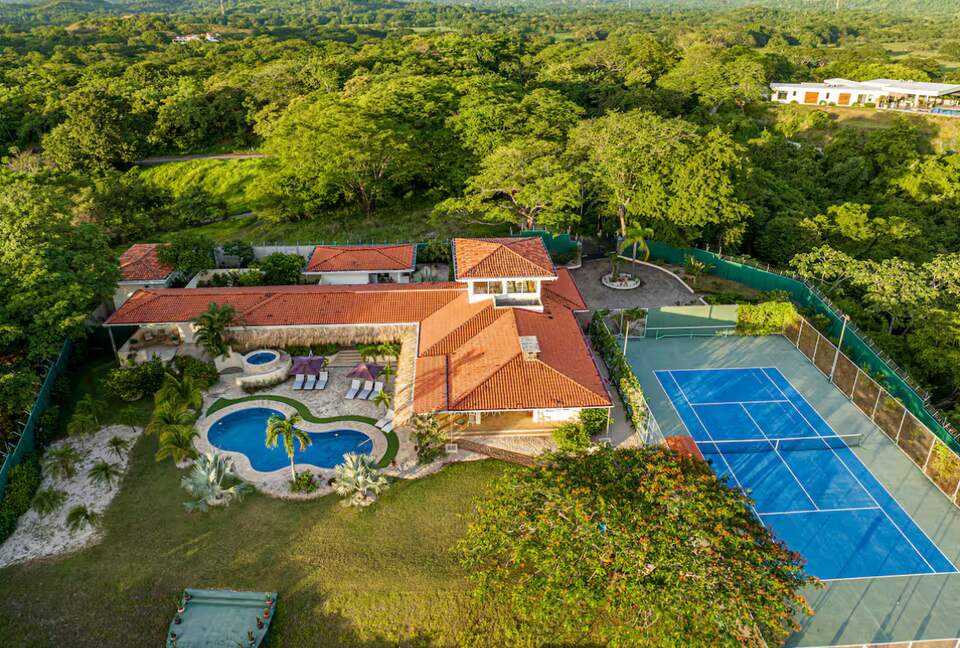 Elevated Elegance in the Costa Rican Canopy - Playa grande, Costa Rica