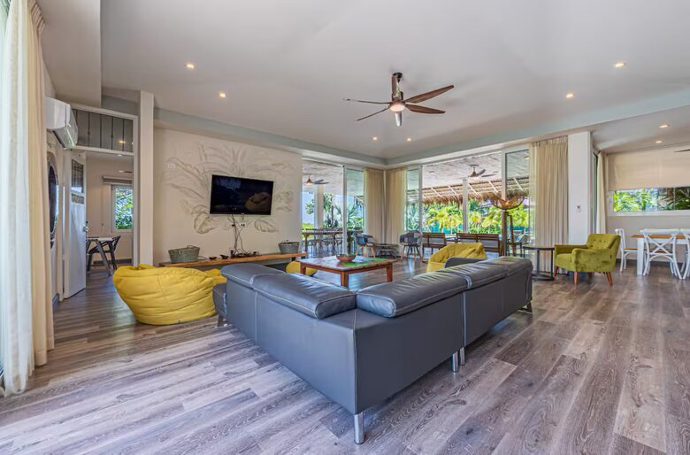 Elevated Elegance in the Costa Rican Canopy - Playa grande, Costa Rica