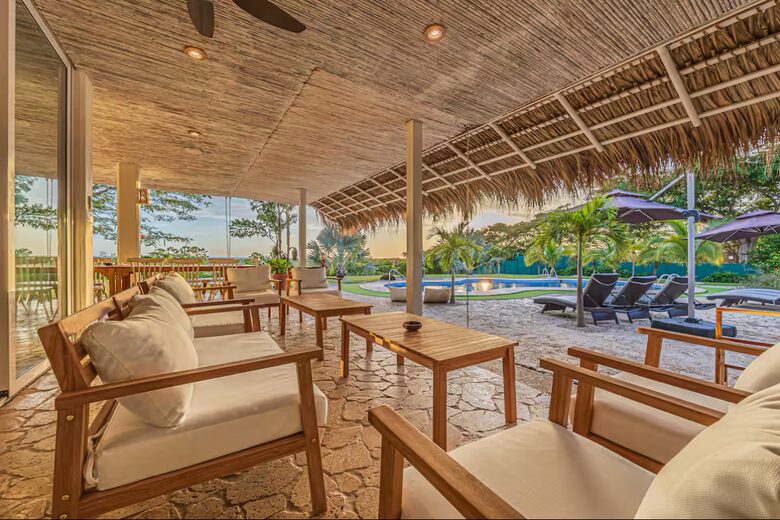 Elevated Elegance in the Costa Rican Canopy - Playa grande, Costa Rica