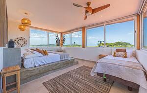 Elevated Elegance in the Costa Rican Canopy - Playa grande, Costa Rica