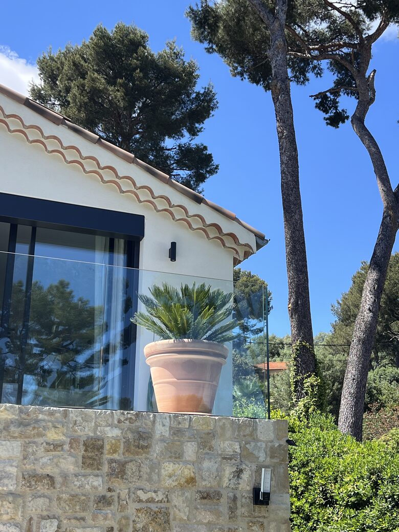 Elegant Mediterranean Retreat in Prestigious Cap d’Antibes - Cap d'Antibes, France
