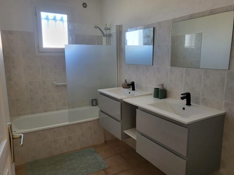 Coastal Villa with Lake & Sea Views - Marseillan, France