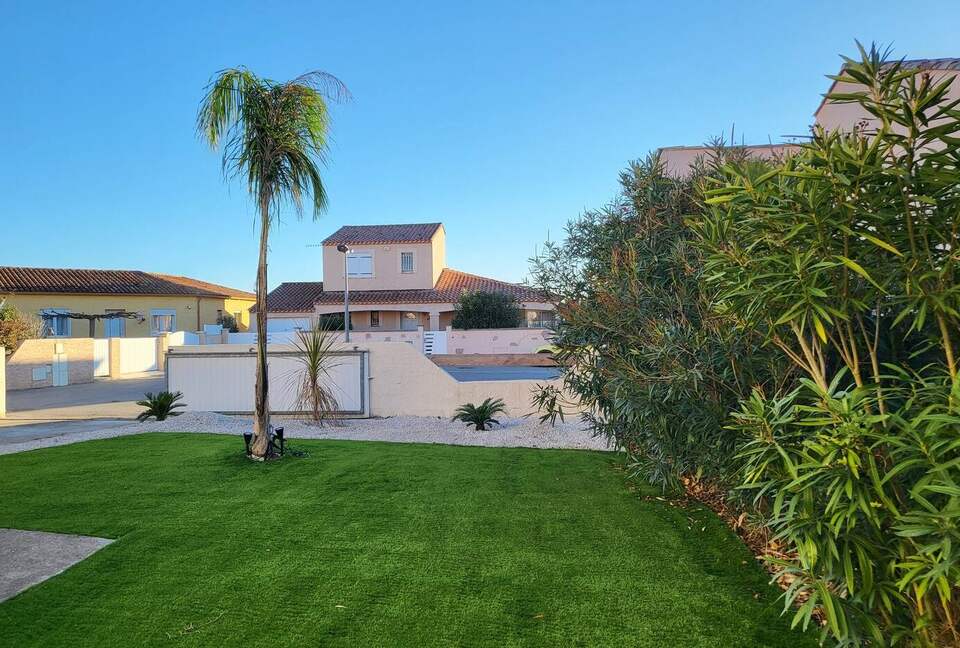 Coastal Villa with Lake & Sea Views - Marseillan, France