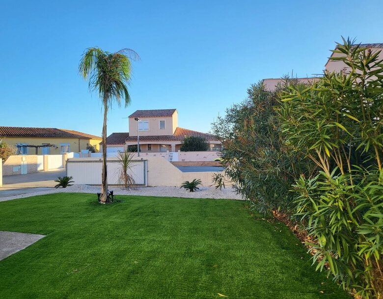 Coastal Villa with Lake & Sea Views - Marseillan, France