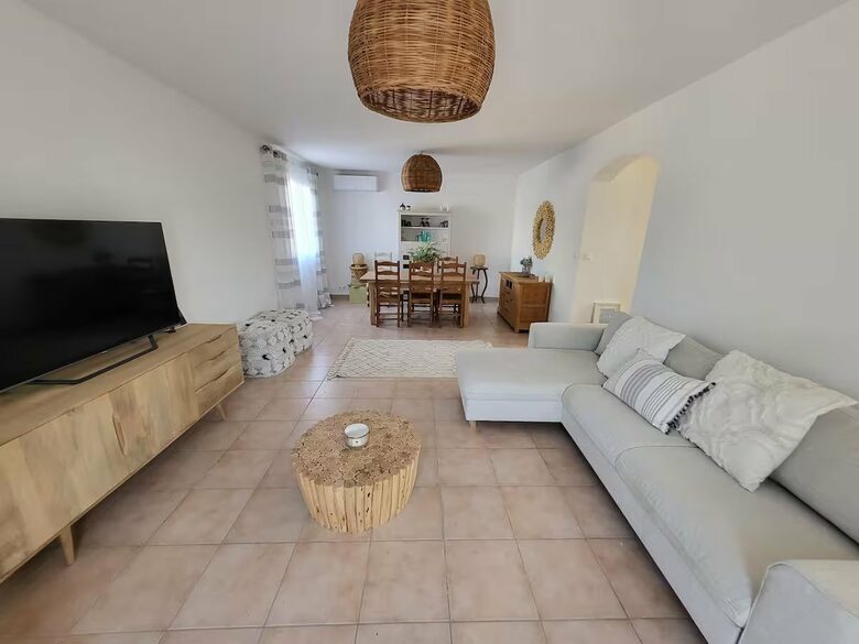 Coastal Villa with Lake & Sea Views - Marseillan, France