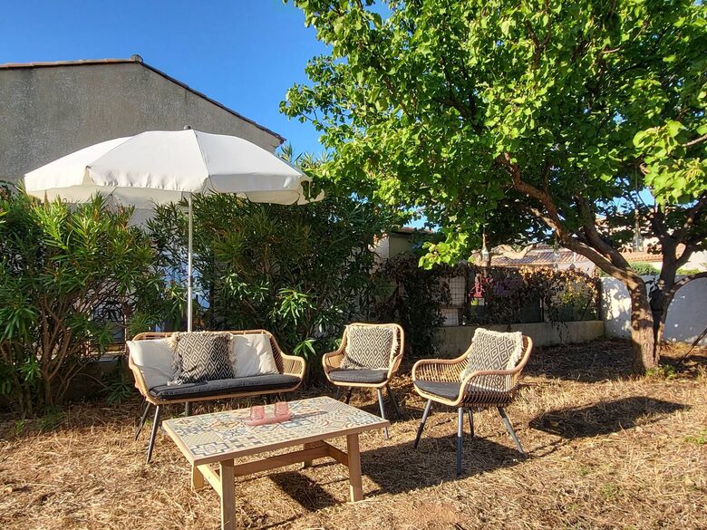 Coastal Villa with Lake & Sea Views - Marseillan, France