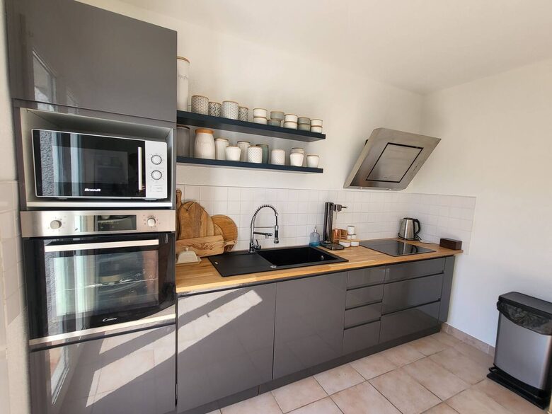 Coastal Villa with Lake & Sea Views - Marseillan, France