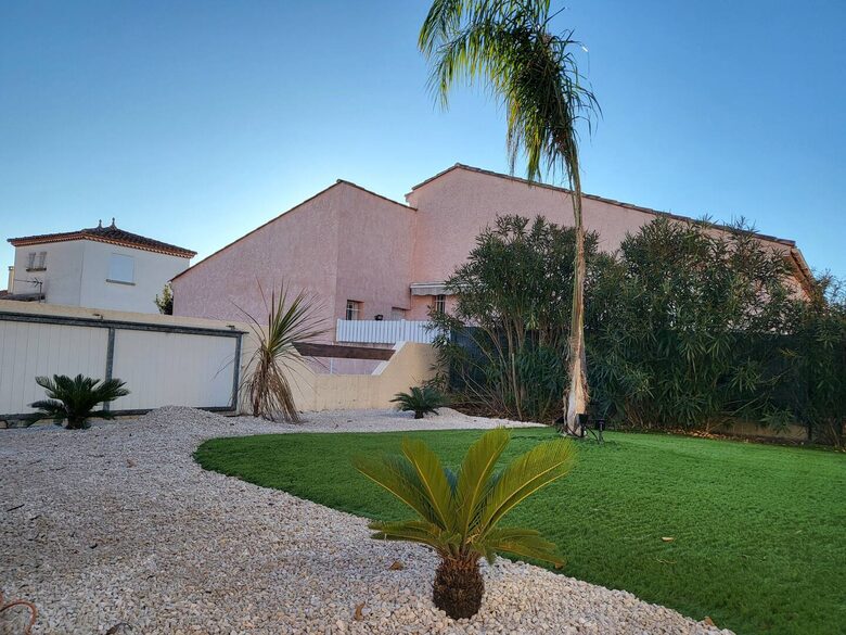 Coastal Villa with Lake & Sea Views - Marseillan, France