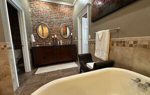 Master Bathtub