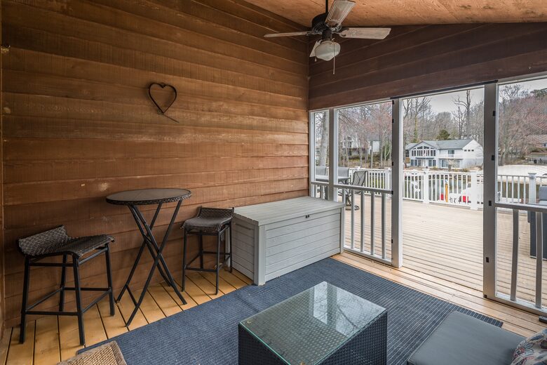 Refined Lakefront Escape in a Peaceful Cove - Locust Grove, Virginia