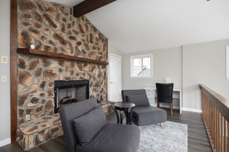 Refined Lakefront Escape in a Peaceful Cove - Locust Grove, Virginia