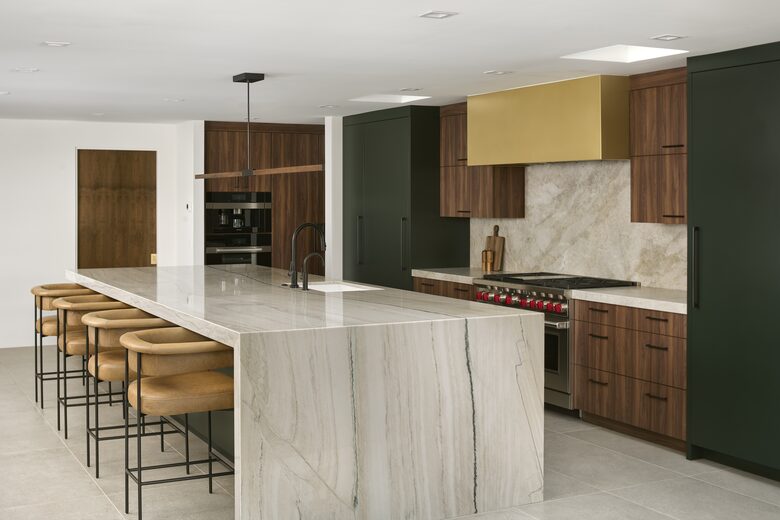 Mid-Century Gem Overlooking McCormick Ranch Golf Club - Scottsdale, Arizona