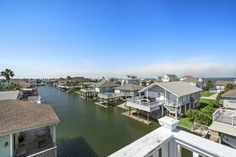 Discovery Bayhouse - Galveston, Texas