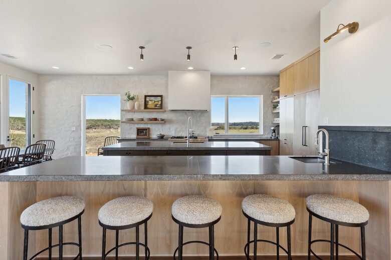 The Terra Residences - Spicewood, Texas