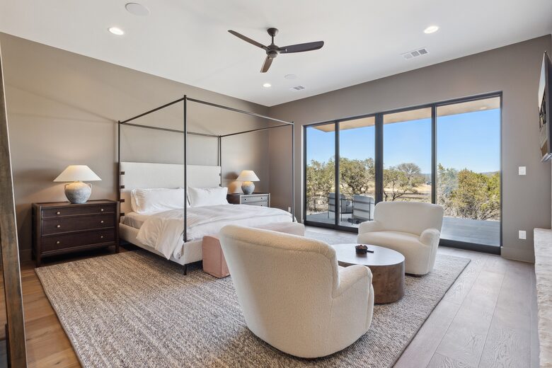 The Terra Residences - Spicewood, Texas