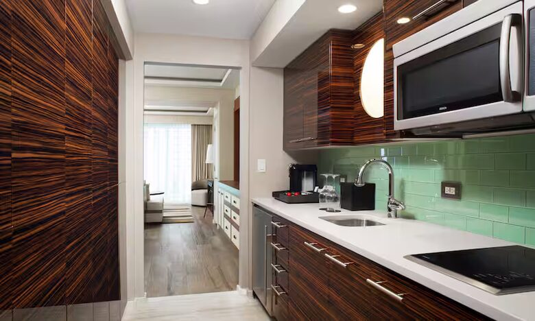 The Ocean Resort Residences - Junior Suite - Fort Lauderdale, Florida