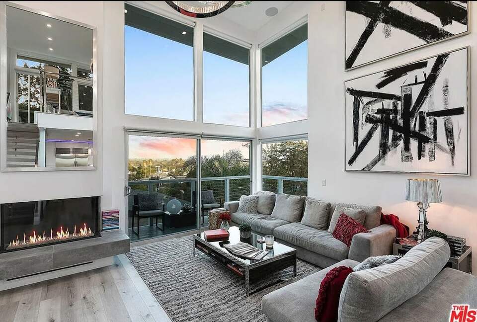 Santa Monica Penthouse Near Beach and Abbott Kinney - Santa Monica, California
