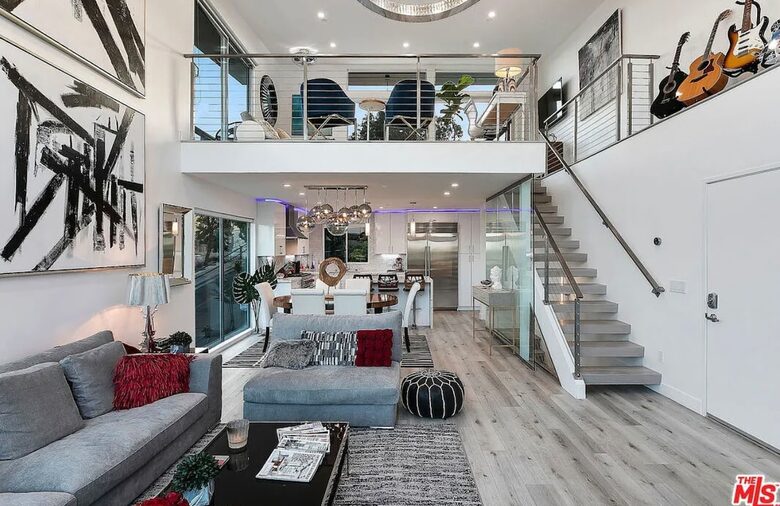 Santa Monica Penthouse Near Beach and Abbott Kinney - Santa Monica, California