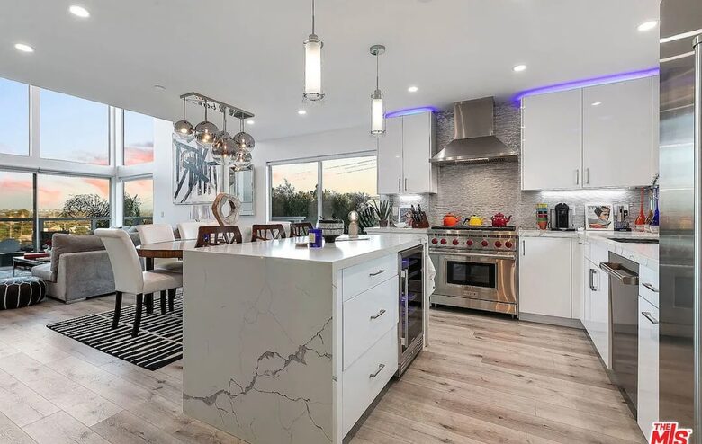 Santa Monica Penthouse Near Beach and Abbott Kinney - Santa Monica, California