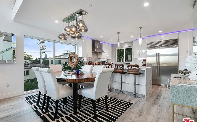 Santa Monica Penthouse Near Beach and Abbott Kinney - Santa Monica, California