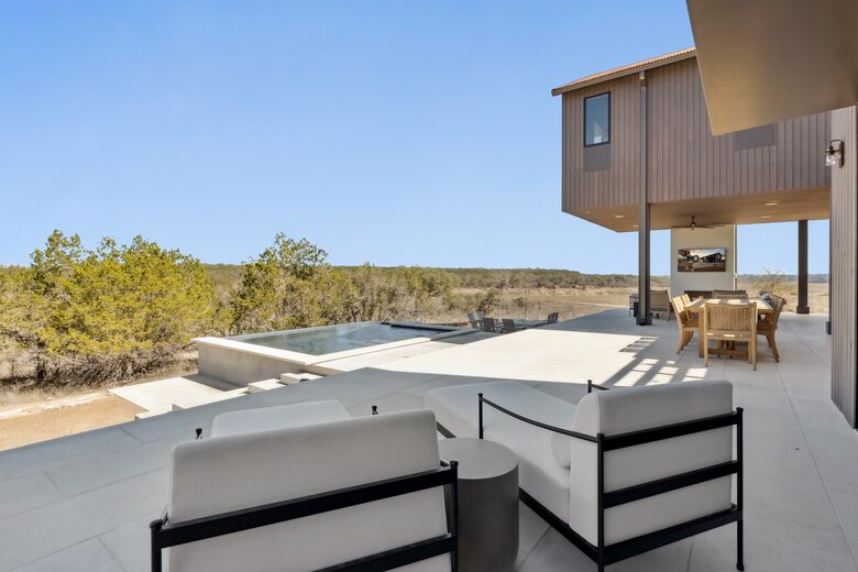 The Terra Residences - Spicewood, Texas