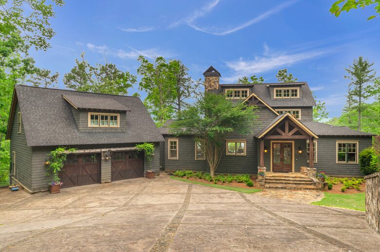 Rustic Retreat on Lake Keowee - Salem, South Carolina