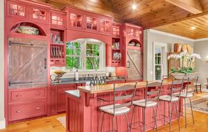 Rustic Retreat on Lake Keowee - Salem, South Carolina