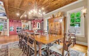 Rustic Retreat on Lake Keowee - Salem, South Carolina