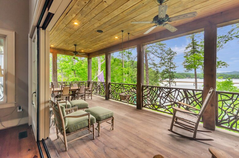 Rustic Retreat on Lake Keowee - Salem, South Carolina