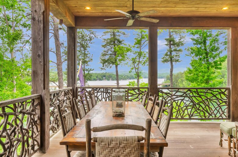 Rustic Retreat on Lake Keowee - Salem, South Carolina