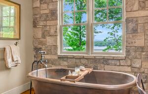 Rustic Retreat on Lake Keowee - Salem, South Carolina