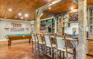 Rustic Retreat on Lake Keowee - Salem, South Carolina