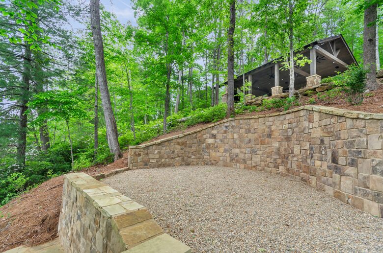 Rustic Retreat on Lake Keowee - Salem, South Carolina