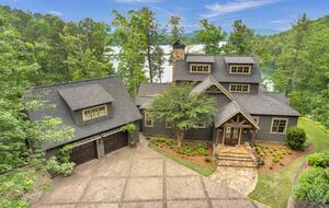 Rustic Retreat on Lake Keowee - Salem, South Carolina